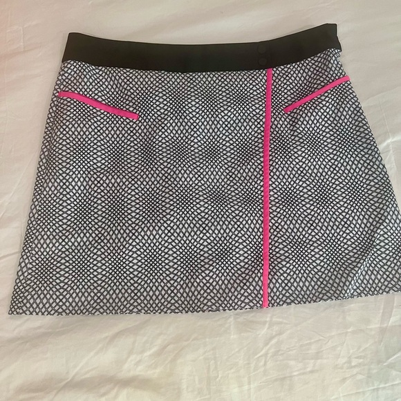 ANNIKA LE CUTTER & BUCK GOLf SKORT - Picture 1 of 3